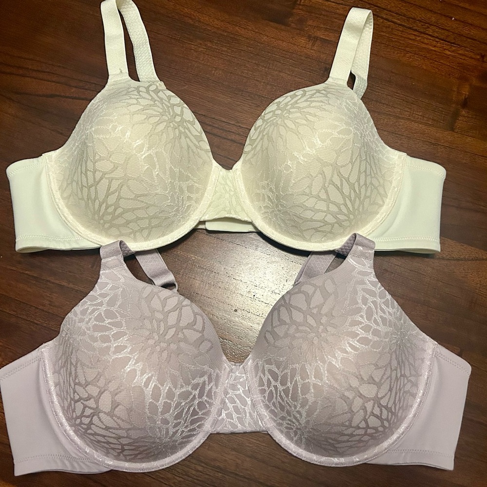 Set of 2 Vanity Fair Bras 44C